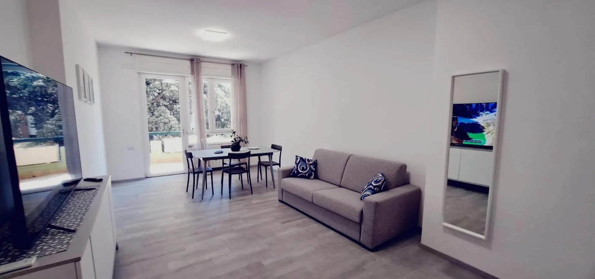 Annina'S Home Cagliari 0*,  Italy